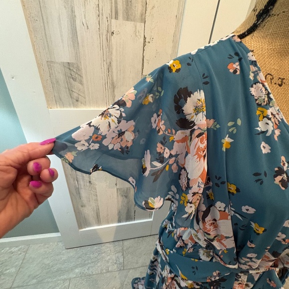 TORRID HI-LOW DRESS SIZE 1 - Picture 4 of 9